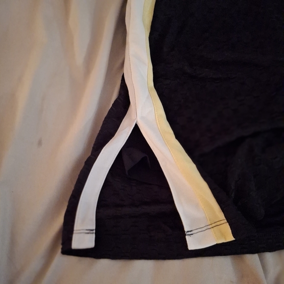 Izod Black With Yellow & White Stripes Women's Athletic Skorts - Picture 4 of 7